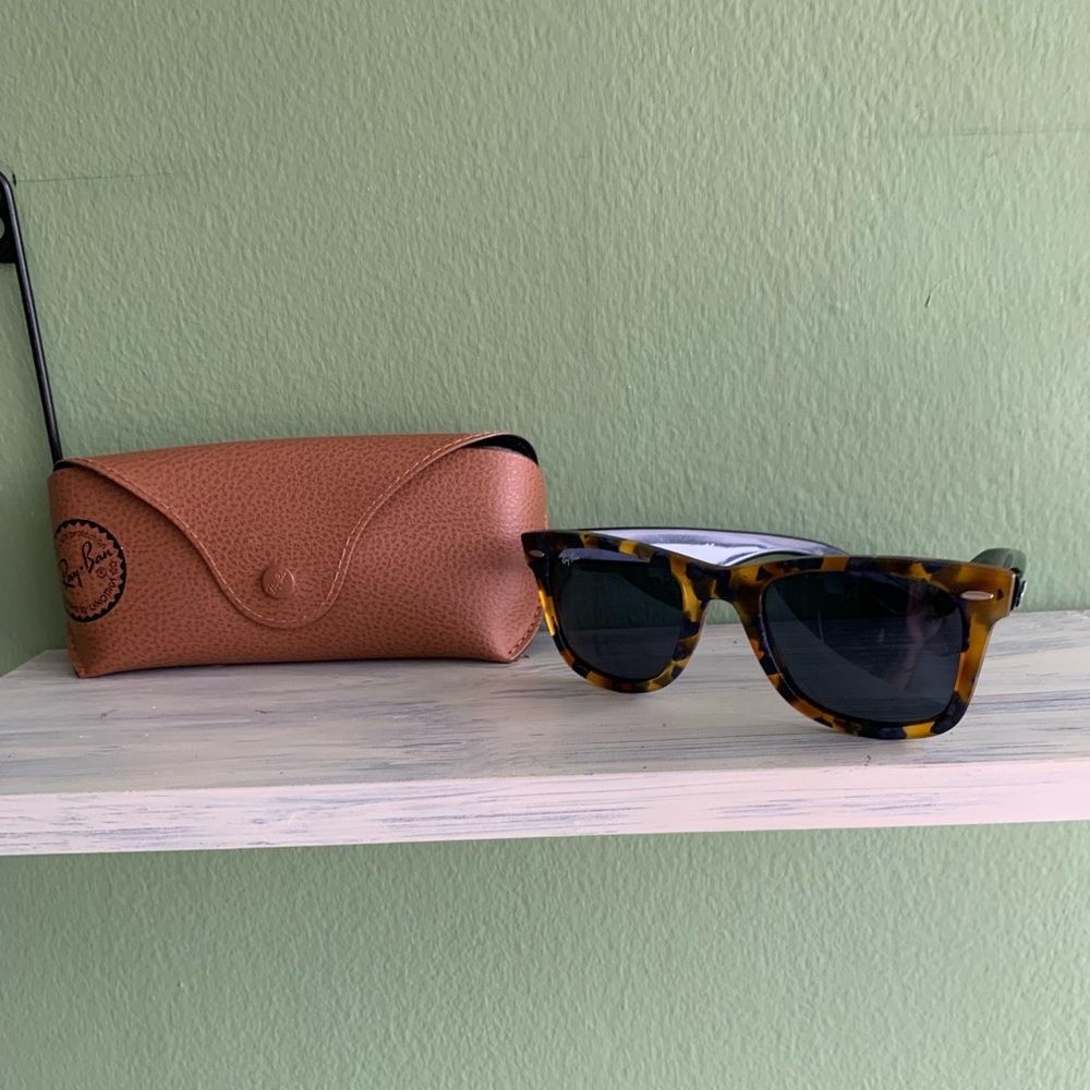 Ray Ban Wayfarer Tortoise & Blue/Purple Frames